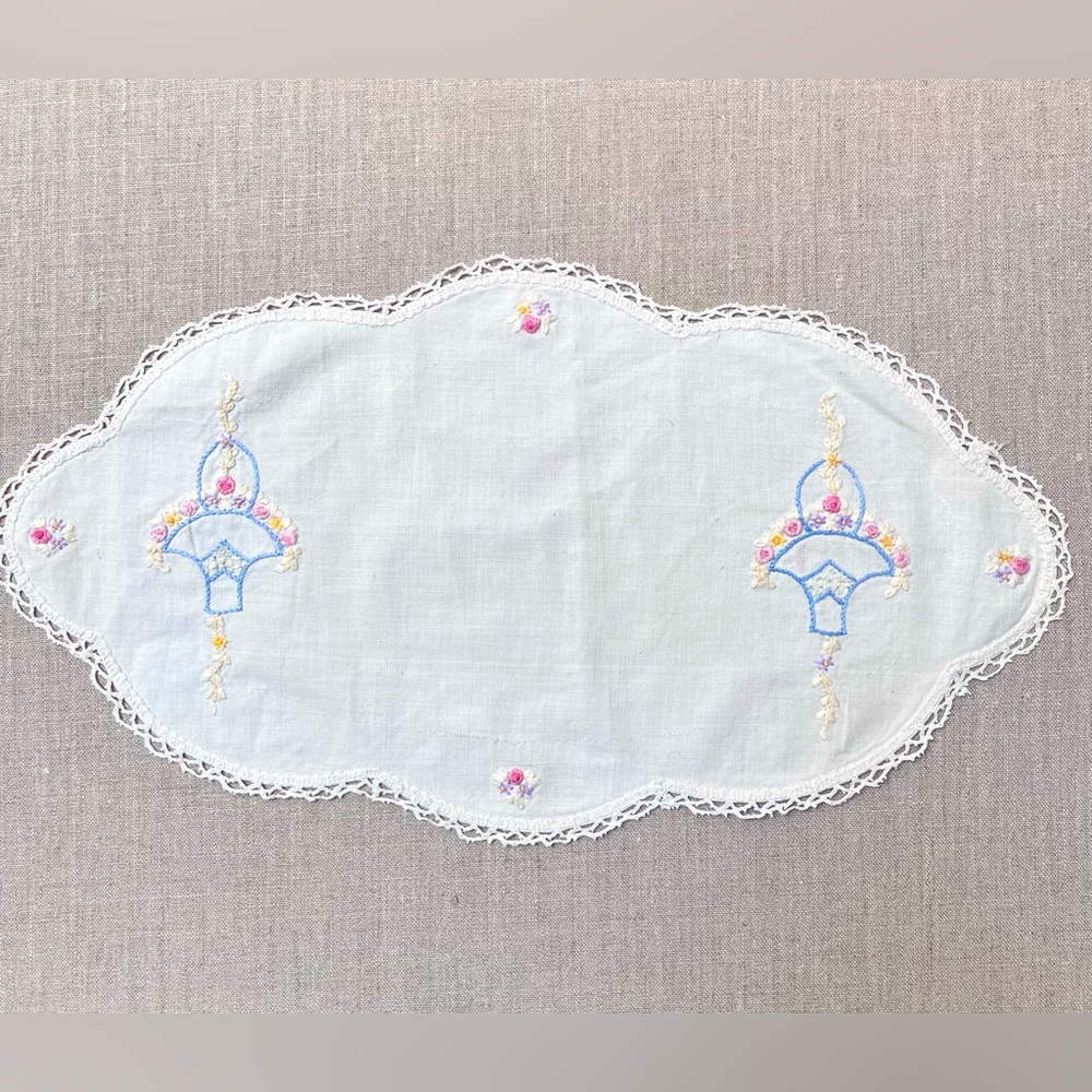 Embroidered Doily - Picture 6 of 7